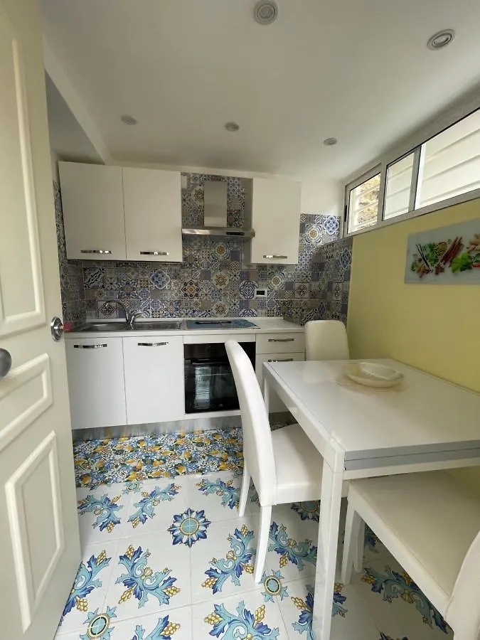 La Stanza Di Penelope Apartment Naples